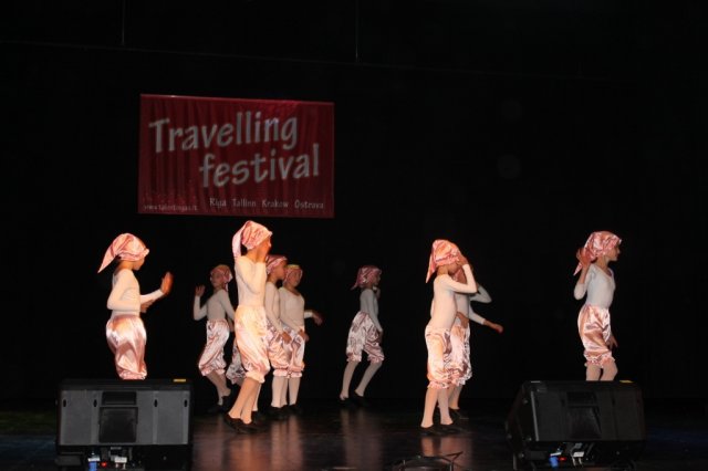 Mūsu skolas 5. klašu  popgrupa „Lai skan!” festivālā „Travelling festival” 2014 Tallinā